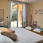 Sabrina With Sea View, Pool, Parking *
