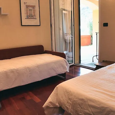 Sabrina With Sea View, Pool, Parking-verelite Willa Arma di Taggia
