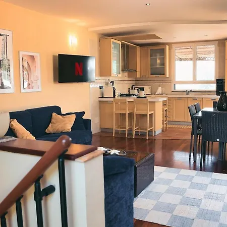 Sabrina With Sea View, Pool, Parking-verelite
