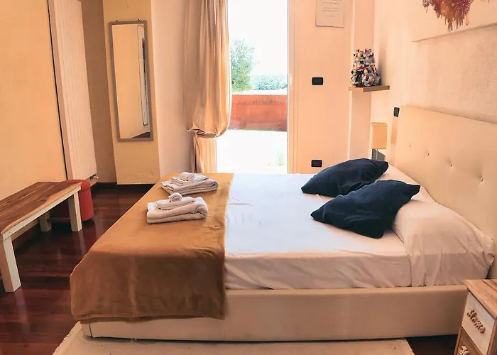 Villa Sabrina With Sea View, Pool, Parking