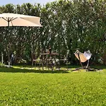 Sabrina With Sea View, Pool, Parking Vila