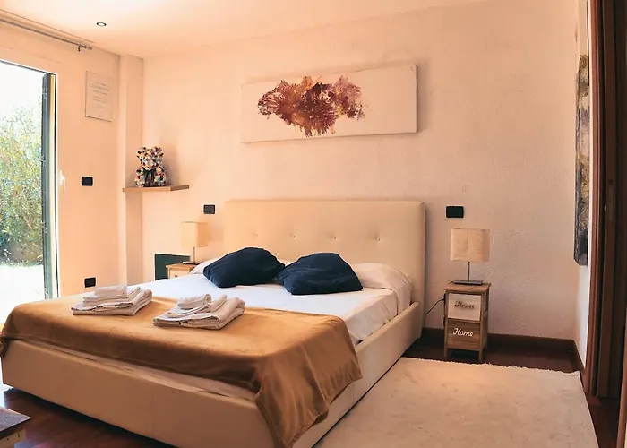 Sabrina With Sea View, Pool, Parking Villa